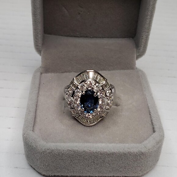 Luxury Blue Sapphire and Diamond In 18k White Gold Ring Classy and Elegant - Picture 5 of 16